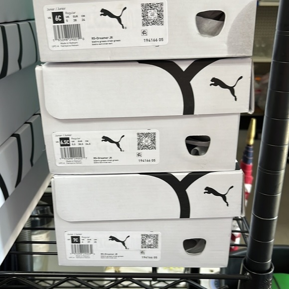 Puma RS-Dreamer x J. Cole Bistro Green 193990-05. Vet 1 - Picture 16 of 17